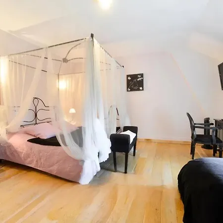Hotellerie Nouvelle De Villemartin