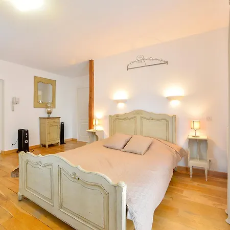 מלון Hotellerie Nouvelle De Villemartin 3*